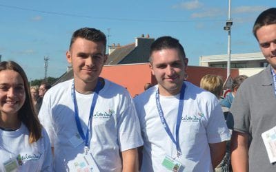 Les Terminales SAPAT  et  les BTS ACSE sur  le  terrain : enquêteurs pour  la  Foire aux Poulains 2016, Plaintel.