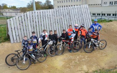 Les couleurs du Vélo CLub du pays de Guingamp au bike park de  La  Ville Davy.