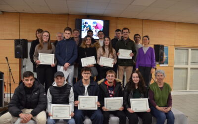 Remise des diplômes : un moment de fierté pour élèves  et  parents